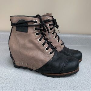 SOREL hidden wedge heel booties boots, 9.